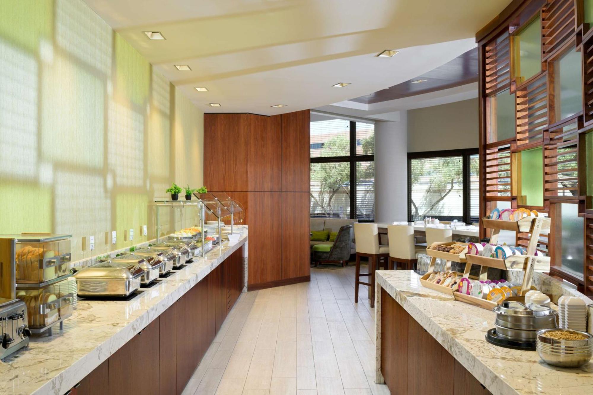 Doubletree Suites By Hilton Phoenix Exterior foto